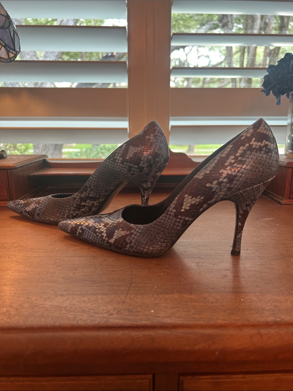 Stuart Weitzman Women's Pointed Toe Snake-Print Stiletto Pumps - Blue and Grey